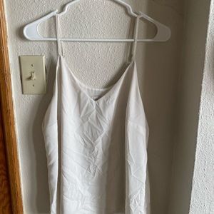 Loose, Pretty Like New White Camisole